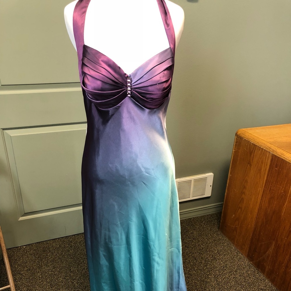 Backless ombré Prom dress